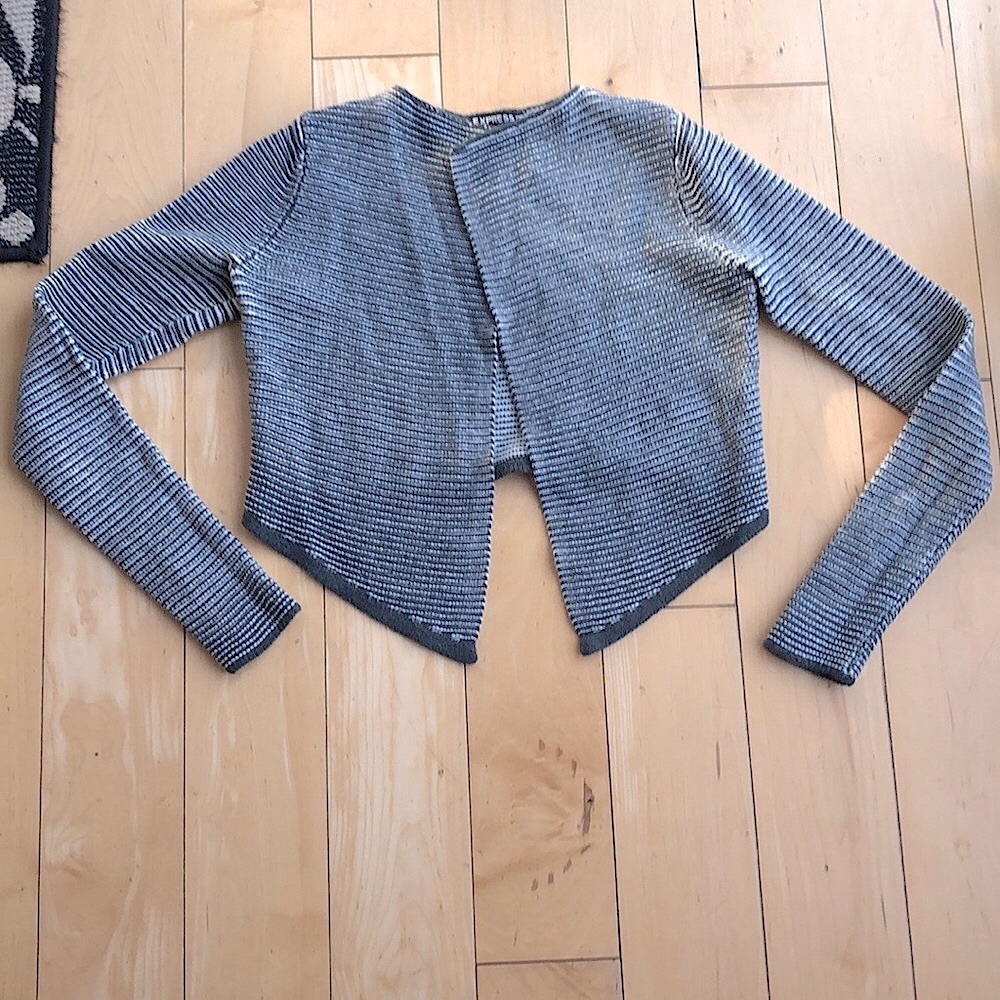 Express Long Sleeve Hi/Low Crop Shrug Sweater In Gray/ White Size Small